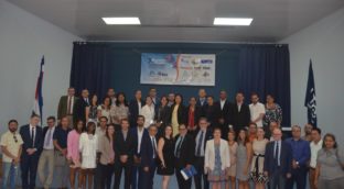 foto di gruppo cerimonia inagurale escuela de verano