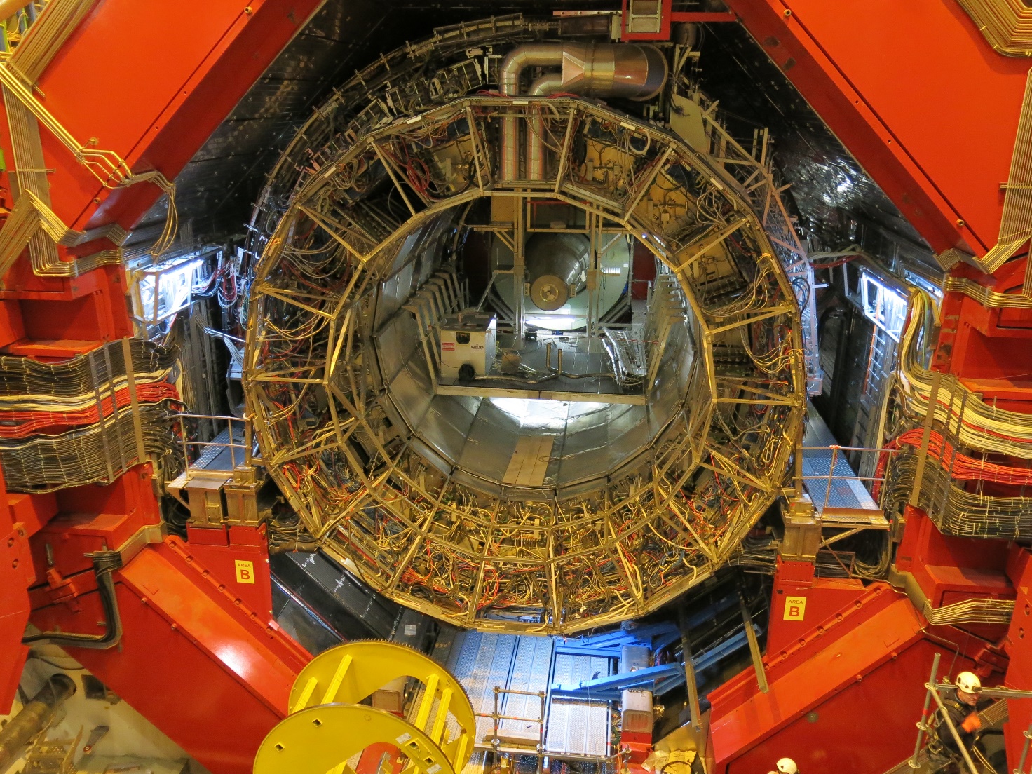 Financiación de la IILA para Jovenes latinoamericanos en el CERN