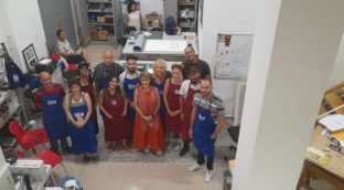 Foto 5_ gruppo curso encuadernación maggio 2024