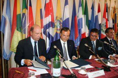 Firma dell’Accordo quadro tra l’IILA e la Comunità di Sant'Egidio 8 settembre 2011